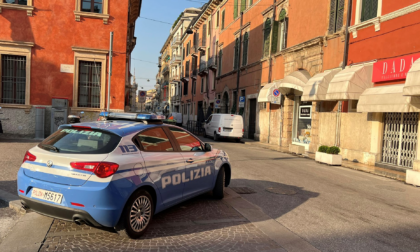 Rubano il cellulare a una 49enne e si danno alla fuga: rintracciati grazie alla geolocalizzazione