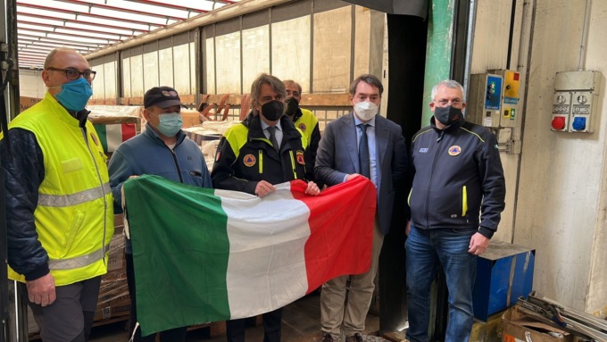 Partito da Verona il tir con gli aiuti raccolti all’hub nazionale per l’Ucraina