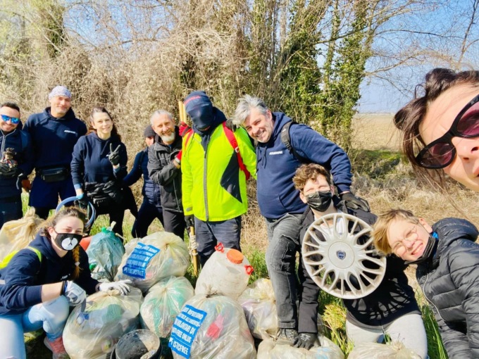 Passeggiata ecologica, ben 200 kg di rifiuti raccolti sulla ciclabile del Bussè tra Terranegra e Angiari