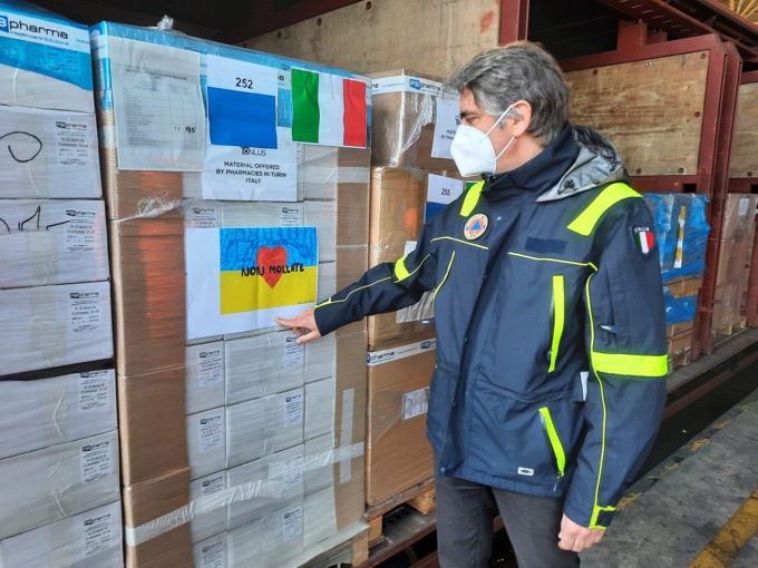 Emergenza Ucraina, in partenza da Verona il primo treno di aiuti diretto al confine polacco