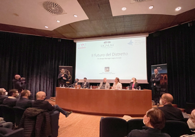 Il settore del legno si rinnova con il nuovo corso di alta formazione “Design Manager”