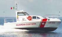 Windsurfista disperso nel lago di Garda: recuperato il corpo privo di vita del 54enne