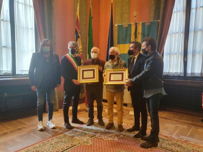 Con una targa il brano “Caffè Amaro” entra di diritto nella storia della città