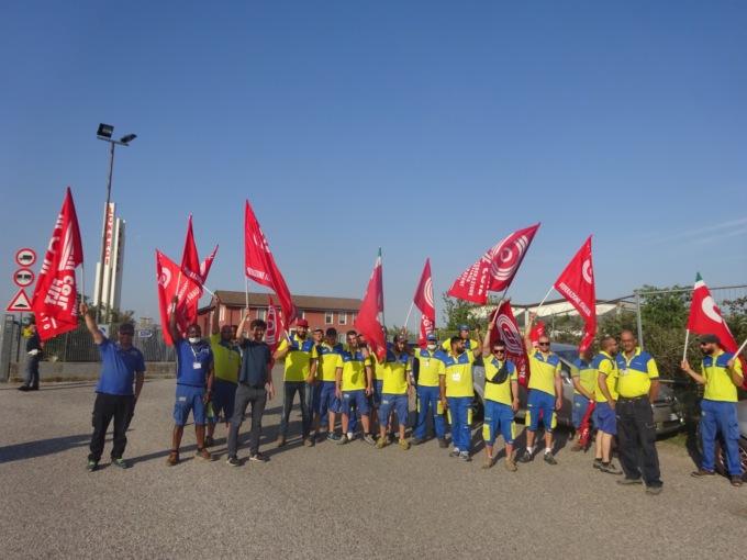 Sciopero e presidio dei lavoratori Sda a Verona: adesione al 60% con punte dell’80% tra i drivers