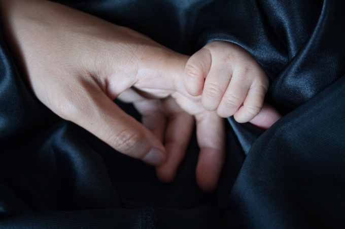Nuovi contributi per genitori soli e famiglie numerose, 3 le linee di intervento: al via le domande