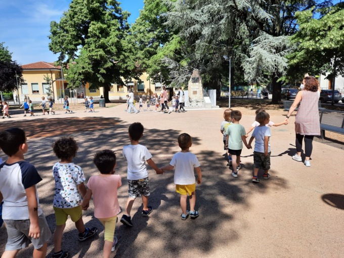 Inaugurata la nuova Piazza Dall’Oca Bianca, bambini e anziani protagonisti della riqualificazione