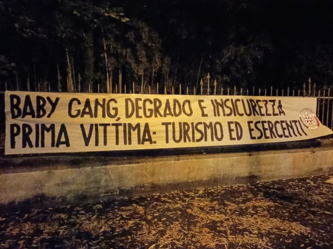 Maxi rissa in piazza a Peschiera del Garda, CasaPound:  “Grave danno agli esercenti”