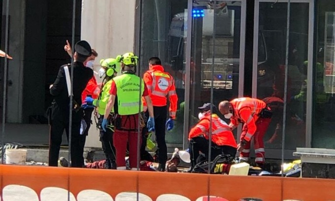 Perde l’equilibrio e precipita per 6 metri nel vuoto: operaio 30enne morto sul colpo