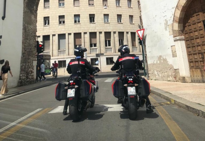 Sorpreso a spacciare eroina a San Michele Extra: 57enne arrestato