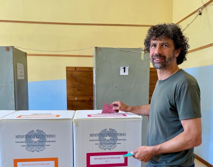 Elezioni Verona 2022, exit poll: Damiano Tommasi in forte vantaggio