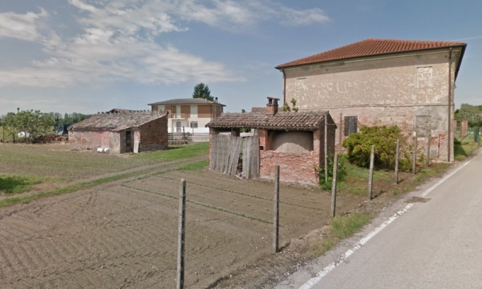 Il killer (in fuga) che ha ammazzato a coltellate il suo collega è stato arrestato: era in un bar a Bovolone