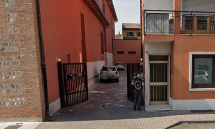 Omicidio Bussolengo: Francesco ucciso dalla moglie con 11 colpi di martello e 19 coltellate