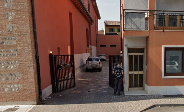 Omicidio Bussolengo, la confessione della moglie: “L’ho pugnalato al cuore. Mi picchiava e mi tradiva”