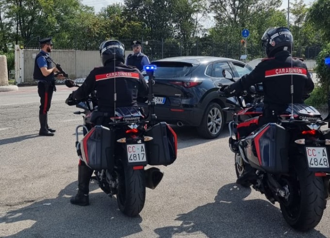 Maltratta ripetutamente la moglie: 45enne finisce in carcere
