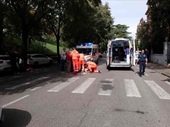 Raffica di incidenti a Verona: ferita una ciclista 28enne e una 87enne