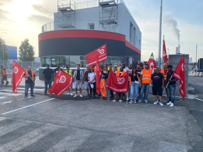 Coca Cola di Nogara, stallo nella vertenza: chiesto l’intervento della Prefettura