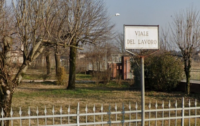 Grave incidente sul lavoro: due lavoratori precipitati dal tetto di un capannone