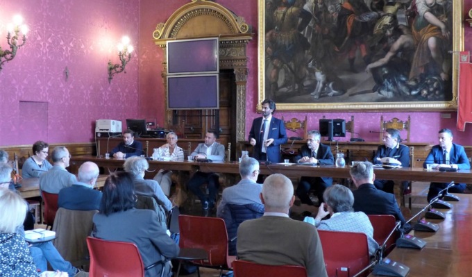 Scuole superiori, incontro tra Provincia e dirigenti scolastici per affrontare le criticità