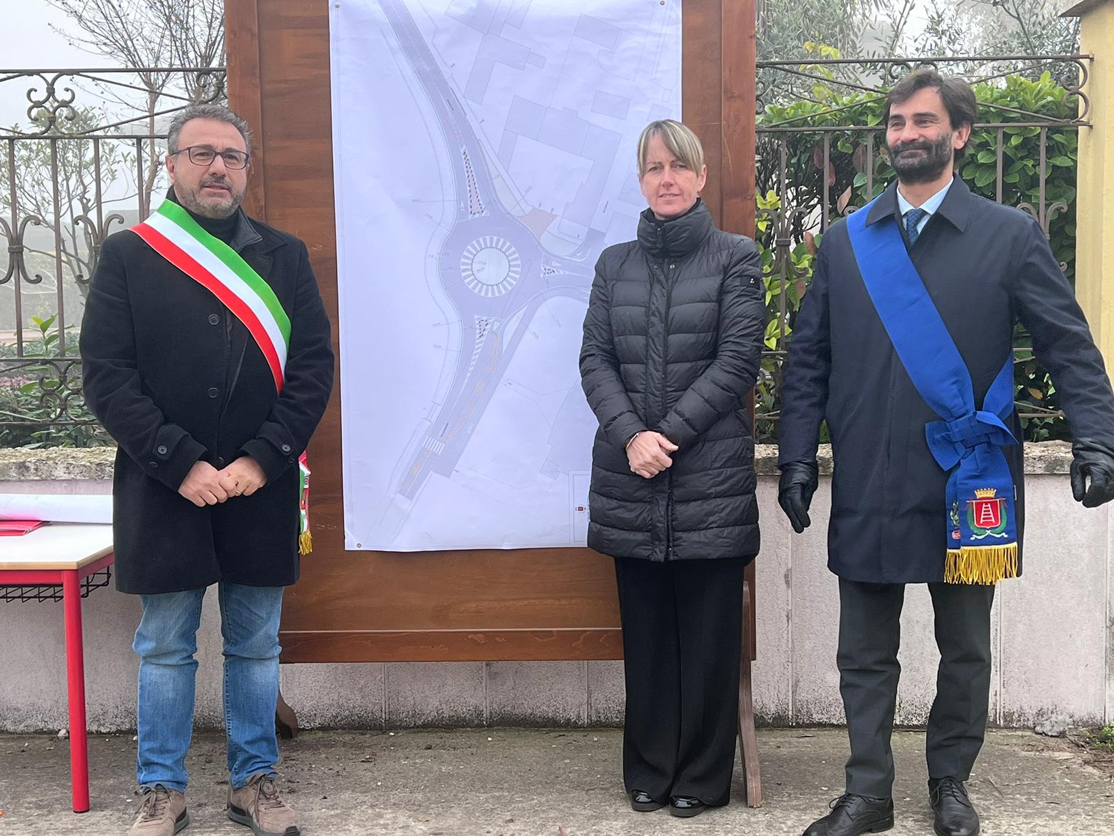 Salizzole Posata La Prima Pietra Per La Rotonda Lungo La Strada