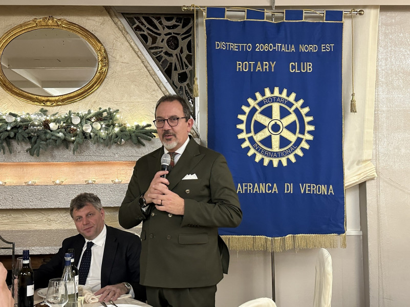 Rotary-Club-Villafranca-da-Roberto-DallOca-ph-Museo-Nicolis-801x600