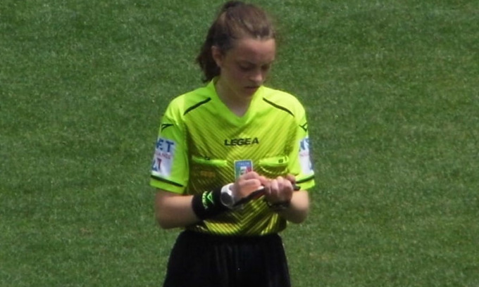Insulti sessisti all’arbitro donna: maxi squalifica per il presidente del club veronese