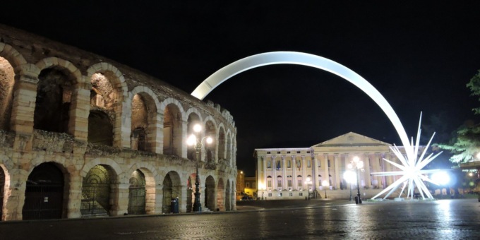 Verona si prepara a vivere un Capodanno tutto da ballare e cantare con il maxi evento in piazza Bra: il programma