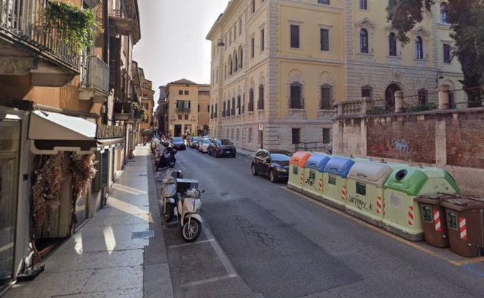 Cameriere massacrato di botte dal branco per non aver offerto una sigaretta a un ragazzino
