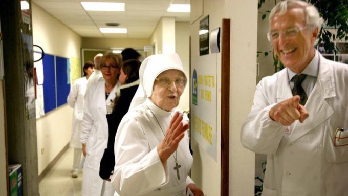 Verona, morta a 104 anni suor Luisidia Casagrande: era “l’Angelo” dell’ospedale di Borgo Trento