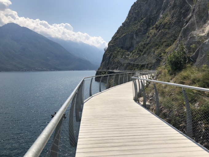Ciclovia del Garda, il progetto “tira la volata”: c’è l’accordo per il tratto fino a Malcesine