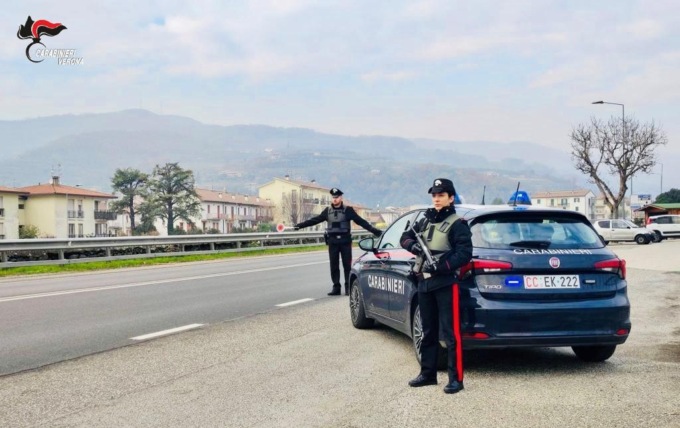 Drogato e senza patente, il folle inseguimento da film tra le vie di Montecchia di Crosara: 41enne arrestato