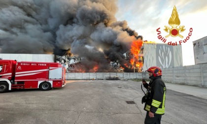 Incendio salumificio Coati Arbizzano, Bottacin: "Le prime analisi dell'aria sono rassicuranti"