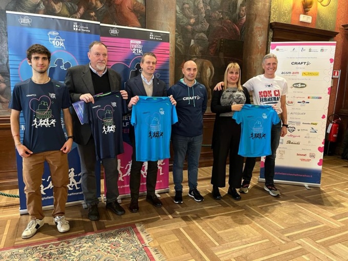 Giulietta&Romeo half marathon e Avesani Monument Run: Verona “invasa” da un fiume di runner