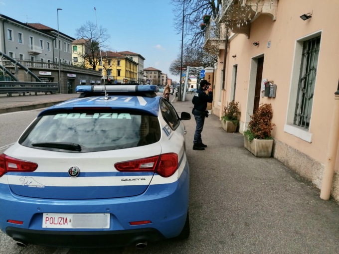 Topo d’appartamento ruba un Rolex e massacra di botte il proprietario di casa