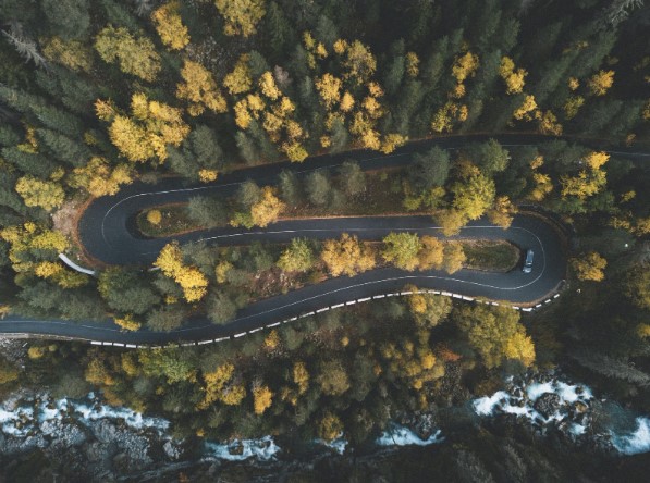 I progressi tecnologici che investono l’automotive nel 2023