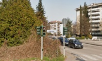 Violento incidente tra due auto in via Legnago a Verona