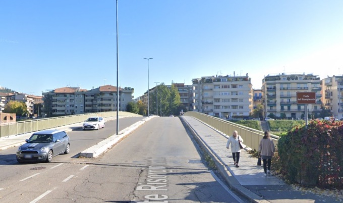 Pedone investito in zona Ponte Risorgimento: è gravissimo