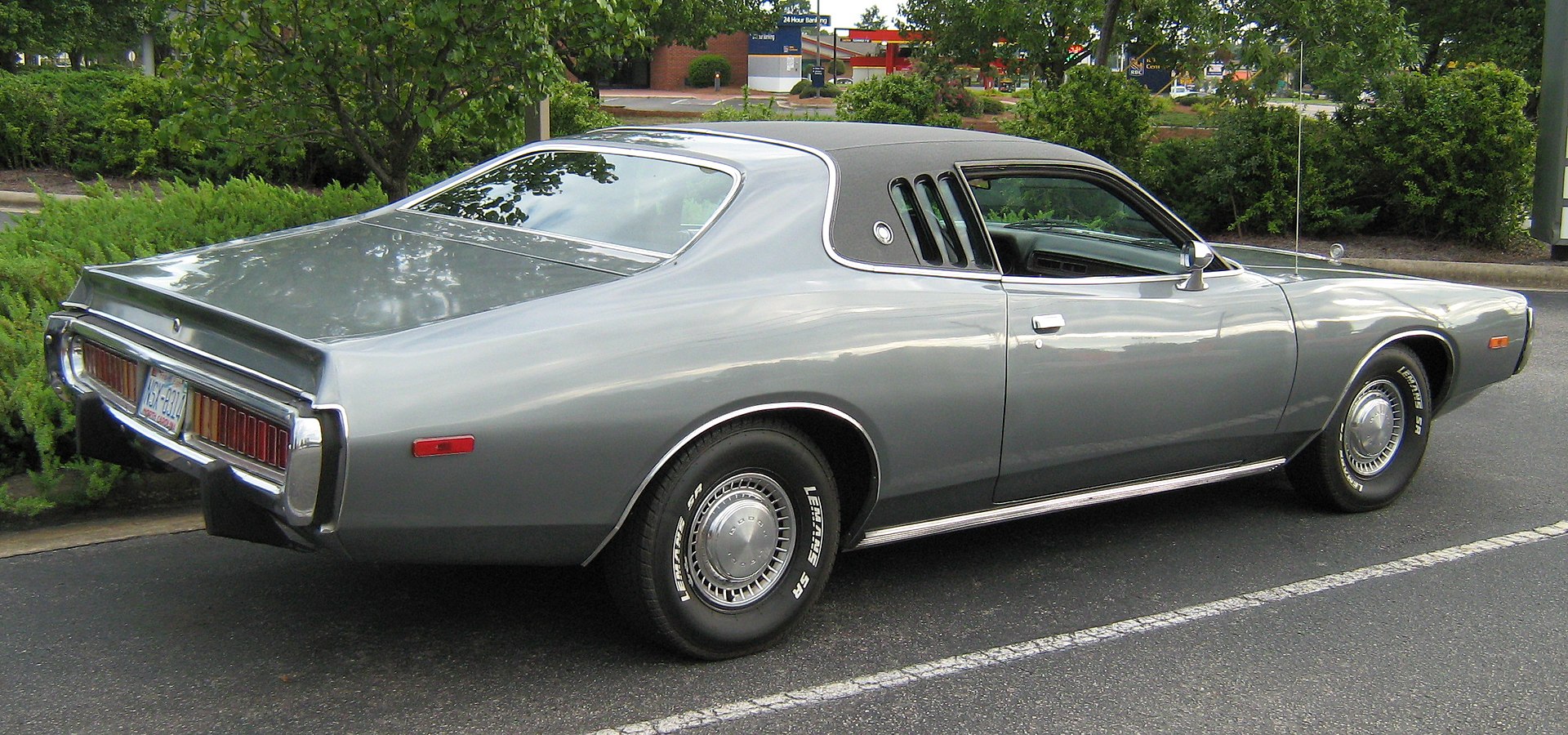 1973_Charger_side