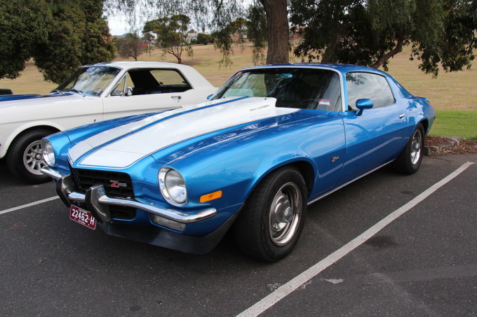 Il fascino delle muscle car americane conquista il Lago di Garda (gallery)