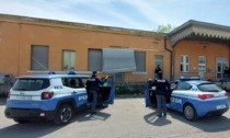 Richiedenti asilo occupano (abusivamente) uno stabile dismesso all'ex scalo merci di Verona