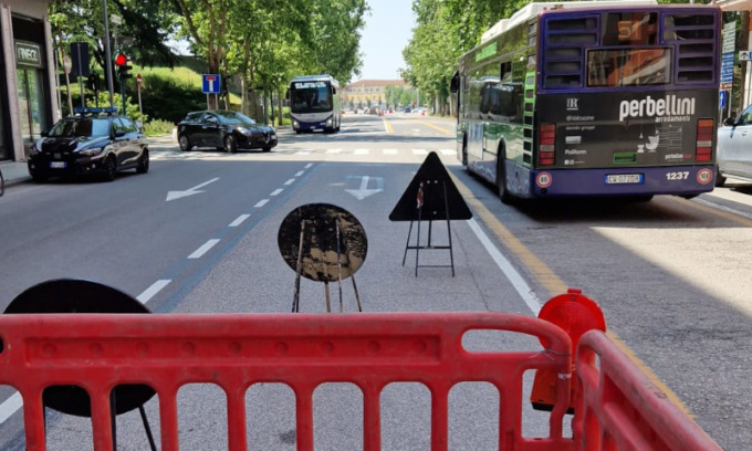 Cedimento della volta fognaria: restringimento carreggiata in via Città di Nimes