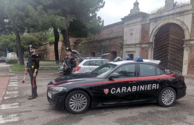 Bed and breakfast usati come depositi di droga: nelle casseforti non c’erano gioielli