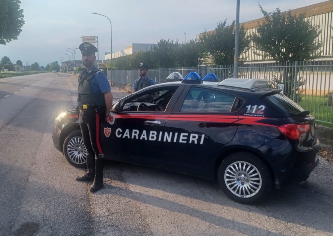 Si introduceva nelle case per rubare denaro e beni vari: 56enne nei guai