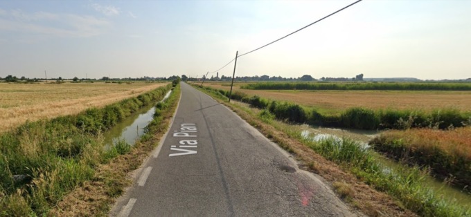 Si schianta nella notte in Vespa: ritrovato morto alcune ore dopo nel fosso
