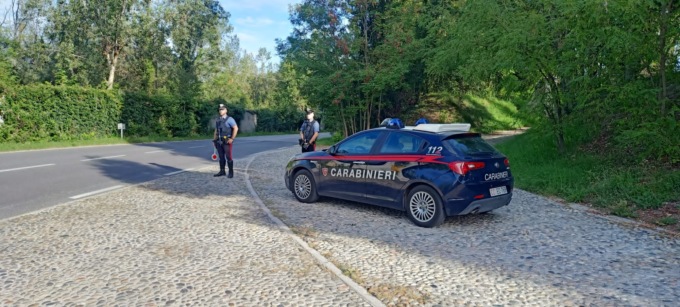 Tentano di rubare in un garage e in un negozio: beccati due ladri a Peschiera del Garda