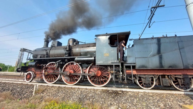 Vivi la magia di un viaggio nel tempo a bordo di un treno storico a vapore (partenza da Verona e Villafranca)