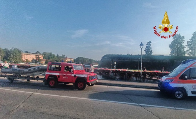 Il tuffo goliardico nonostante le raccomandazioni della mamma, così è morto il 12enne annegato a Peschiera del Garda