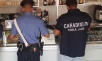 Schiamazzi notturni, lavoratori in nero e telecamere illegali: multati due locali a San Giovanni Lupatoto