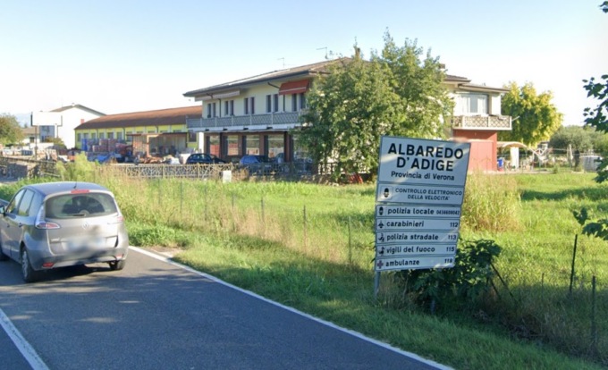 Violento incidente tra due auto ad Albaredo d’Adige, due feriti in gravi condizioni
