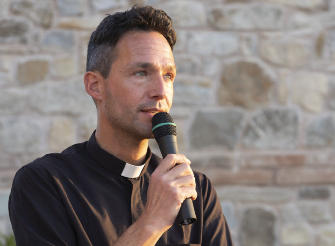 Ecco il nuovo don della parrocchia Montorio Mizzole (e perché ne parlano tutti)