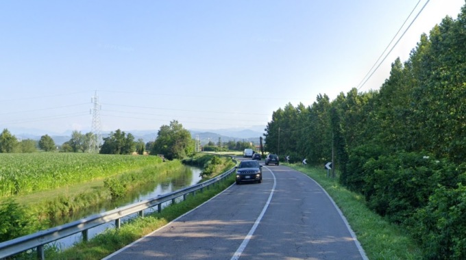 Finisce in una scarpata mentre rientra a casa in moto: morto un 29enne di Oppeano